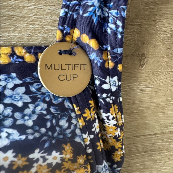 New Niptuck Joanne One Piece Floral Cherry Print Navy Blue SZ 8 - Picture 7 of 10